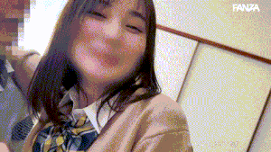 【女子校生中出し】超濃厚な愛液を潮吹き！糸引きまくりで発情